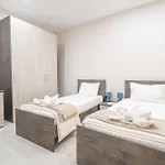 4br With Wifi, Ac And Comfy Beds By 360 Estates Għajnsielem