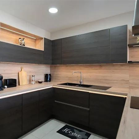 Retreat 4 Bedrooms, Panoramic Terrace Appartement Għajnsielem