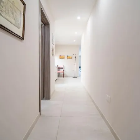 Retreat 4 Bedrooms, Panoramic Terrace Апартаменты *